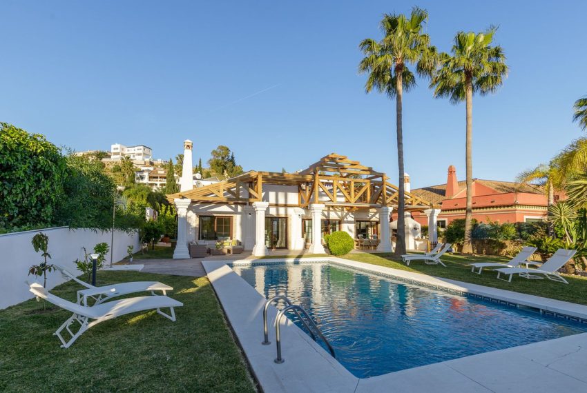 R4383016-Villa-For-Sale-Mijas-Golf-Detached-5-Beds-593-Built