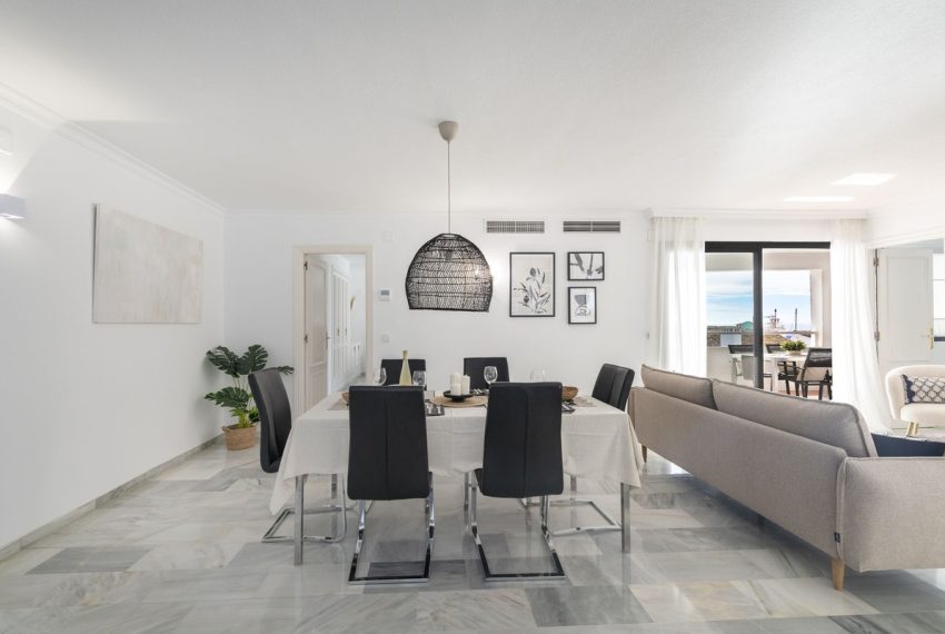 R4384480-Apartment-For-Sale-Puerto-Banus-Middle-Floor-2-Beds-130-Built-1