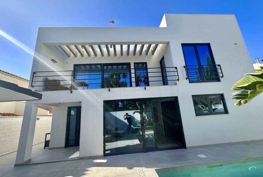 R4409782-Villa-For-Sale-Puerto-Banus-Detached-4-Beds-226-Built-7