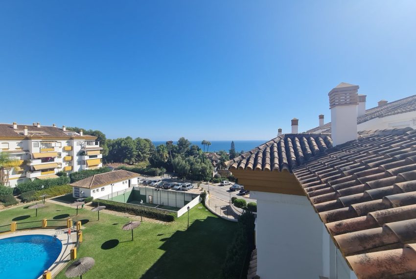 R4432117-Apartment-For-Sale-Nagueles-Penthouse-Duplex-3-Beds-120-Built-2