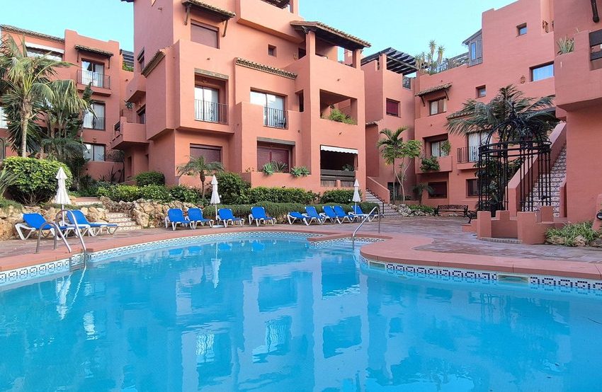 R4435243-Apartment-For-Sale-Elviria-Penthouse-3-Beds-145-Built-1