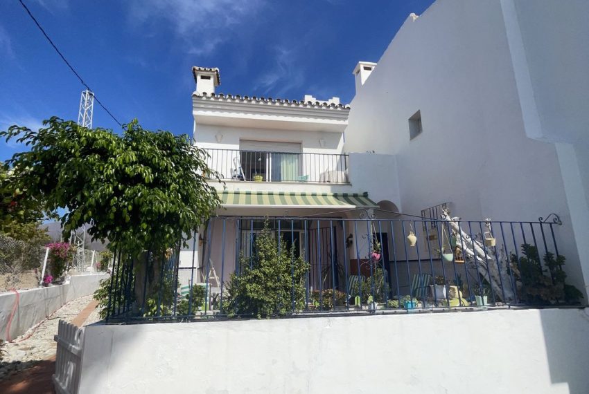 R4438267-Villa-For-Sale-Estepona-Detached-3-Beds-130-Built-15