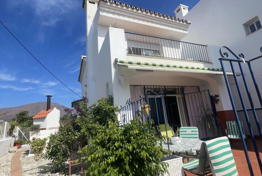 R4438267-Villa-For-Sale-Estepona-Detached-3-Beds-130-Built-17