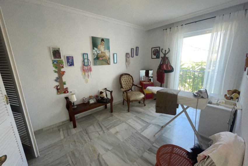 R4438267-Villa-For-Sale-Estepona-Detached-3-Beds-130-Built-2