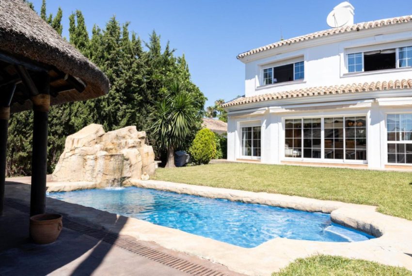 R4438660-Villa-For-Sale-Mijas-Golf-Detached-4-Beds-424-Built-2