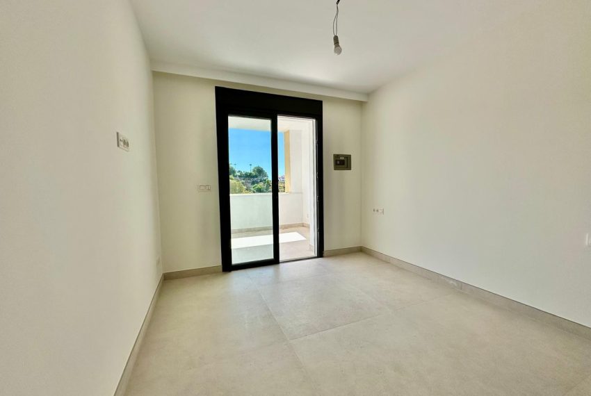 R4450825-Apartment-For-Sale-La-Quinta-Middle-Floor-3-Beds-120-Built-14