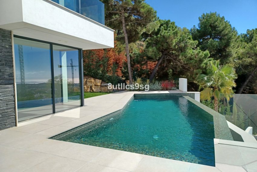 R4502821-Villa-For-Sale-Benahavis-Detached-5-Beds-538-Built-1