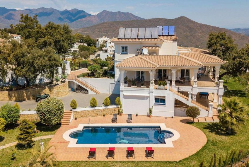 R4553296-Villa-For-Sale-La-Mairena-Detached-5-Beds-750-Built-3