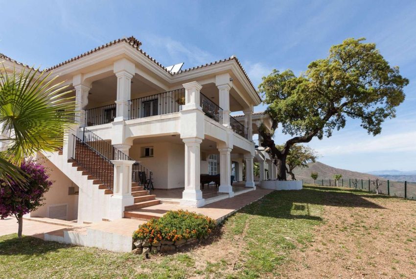 R4553296-Villa-For-Sale-La-Mairena-Detached-5-Beds-750-Built-8