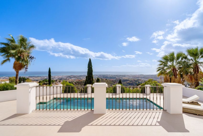 R4553320-Villa-For-Sale-Benahavis-Detached-5-Beds-844-Built-1