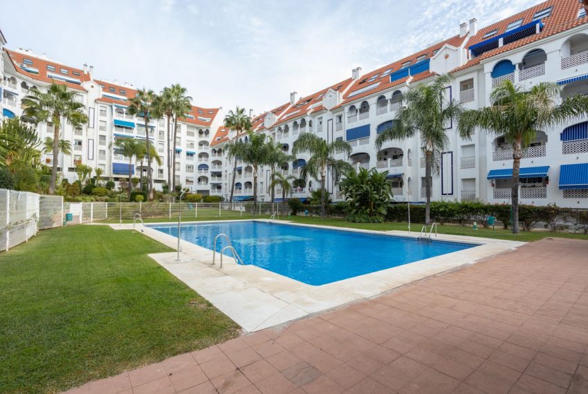 R4556398-Apartment-For-Sale-San-Pedro-de-Alcantara-Middle-Floor-3-Beds-92-Built-1