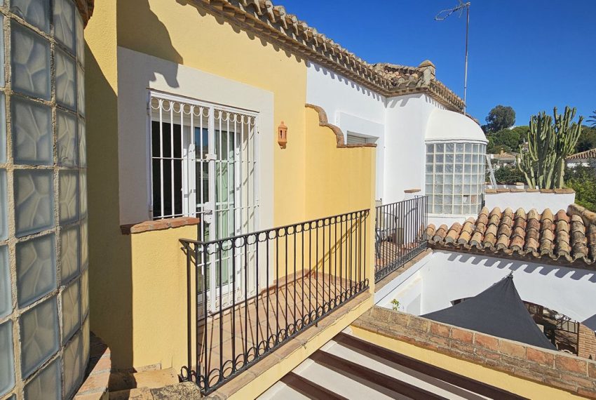 R4560112-Villa-For-Sale-Marbella-Semi-Detached-4-Beds-378-Built-15