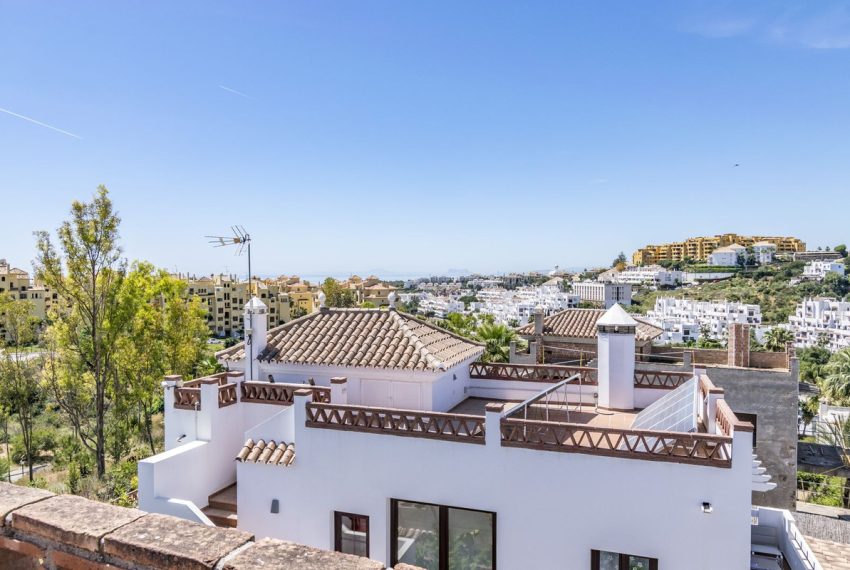 R4562371-Villa-For-Sale-Estepona-Detached-5-Beds-297-Built-13