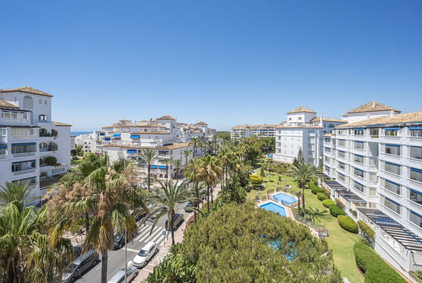 R4568056-Apartment-For-Sale-Puerto-Banus-Penthouse-Duplex-5-Beds-280-Built-1