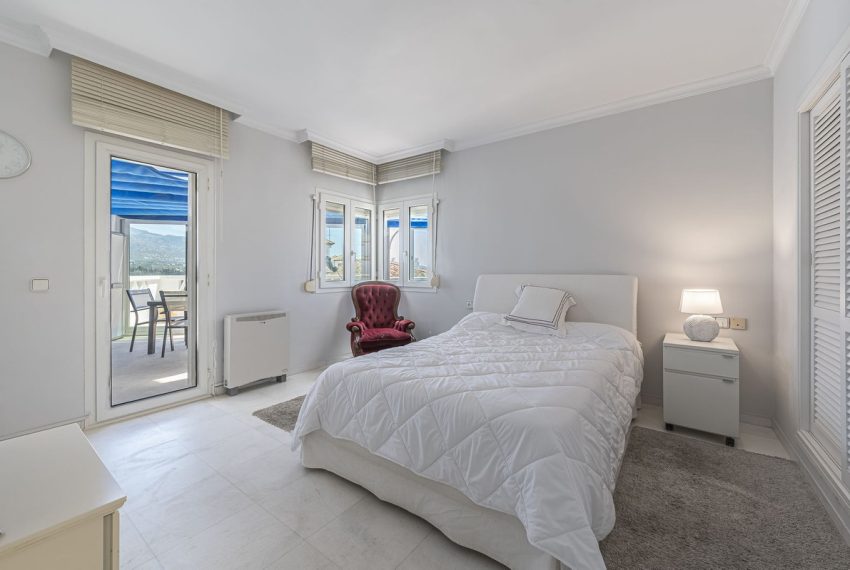 R4568056-Apartment-For-Sale-Puerto-Banus-Penthouse-Duplex-5-Beds-280-Built-15