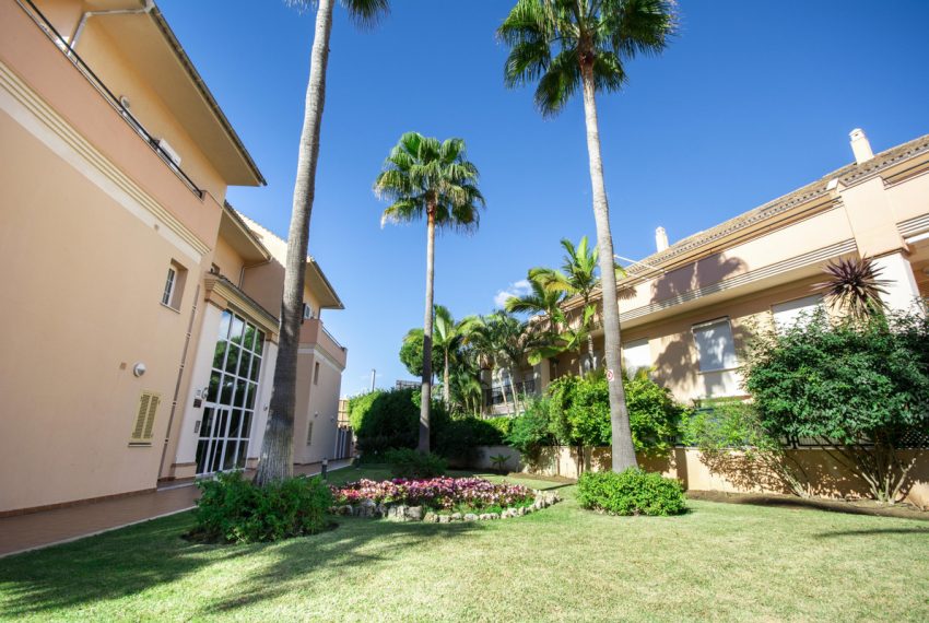 R4593088-Apartment-For-Sale-Elviria-Penthouse-2-Beds-52-Built-14