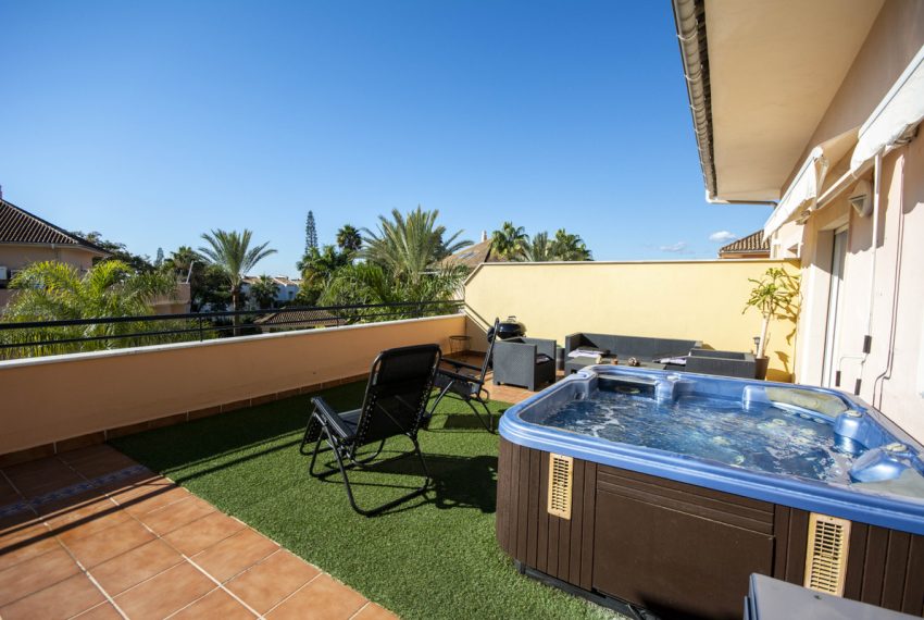 R4593088-Apartment-For-Sale-Elviria-Penthouse-2-Beds-52-Built-8