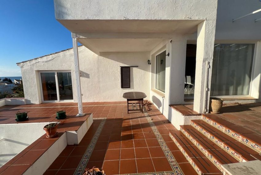 R4597393-Villa-For-Sale-Estepona-Detached-5-Beds-260-Built-3