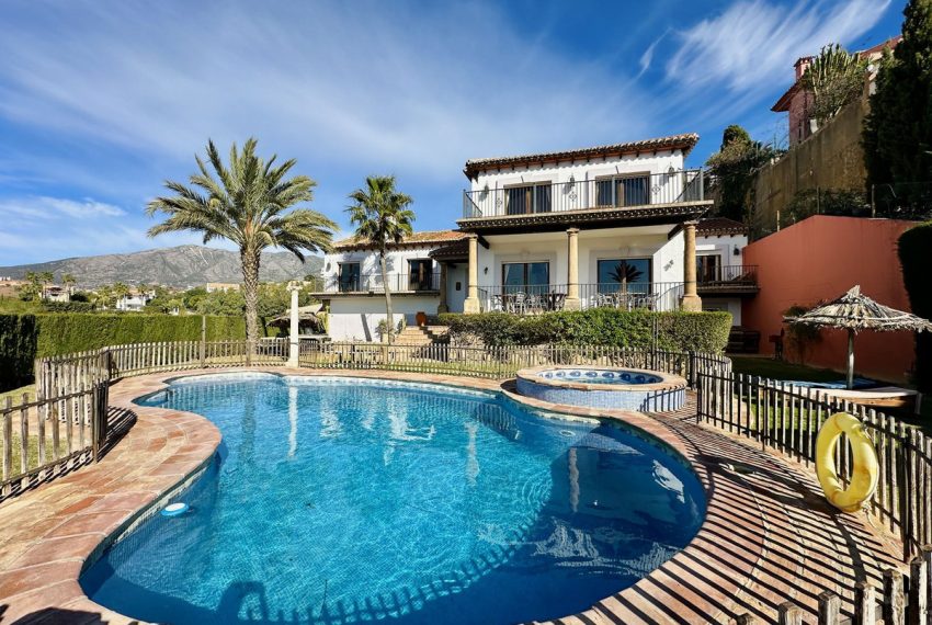 R4633183-Villa-For-Sale-Mijas-Golf-Detached-8-Beds-641-Built-2