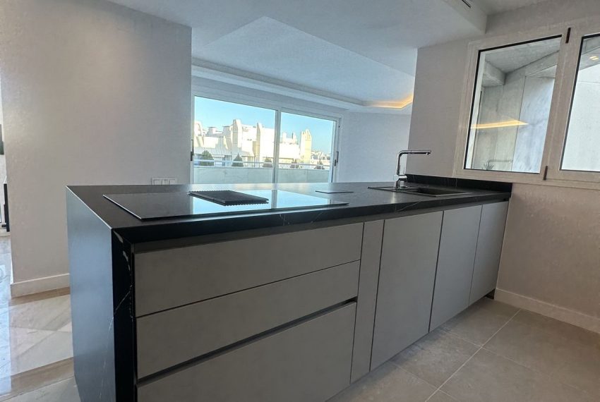 R4639708-Apartment-For-Sale-Marbella-Penthouse-Duplex-3-Beds-220-Built-6