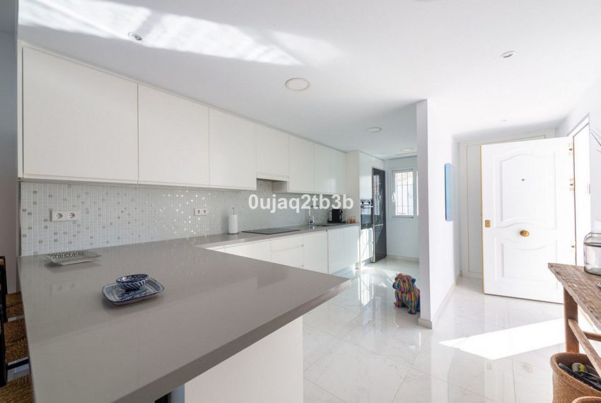 R4648237-Apartment-For-Sale-Nueva-Andalucia-Penthouse-3-Beds-143-Built-9