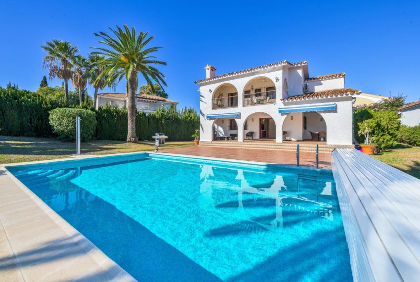 R4676062-Villa-For-Sale-Atalaya-Detached-5-Beds-337-Built