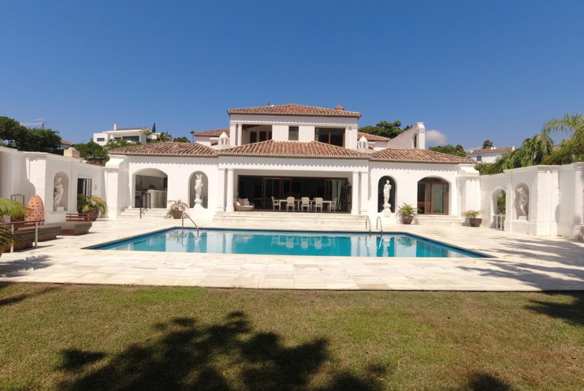 R4676575-Villa-For-Sale-El-Paraiso-Detached-6-Beds-593-Built-16