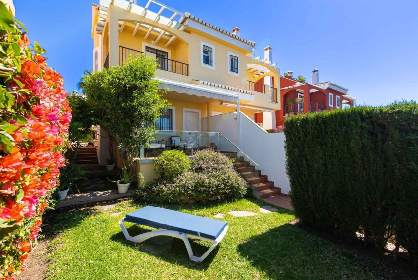 R4677823-Villa-For-Sale-Costabella-Semi-Detached-4-Beds-171-Built