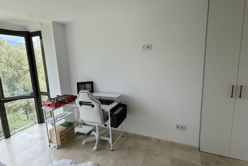 R4683916-Apartment-For-Sale-Nueva-Andalucia-Middle-Floor-3-Beds-127-Built-19