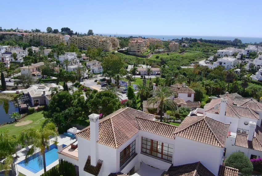 R4688110-Villa-For-Sale-Estepona-Detached-5-Beds-397-Built-3