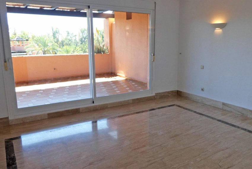 R4688896-Apartment-For-Sale-Guadalmina-Baja-Penthouse-Duplex-2-Beds-120-Built-7