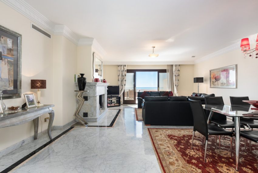 R4690228-Apartment-For-Sale-The-Golden-Mile-Middle-Floor-3-Beds-175-Built-12