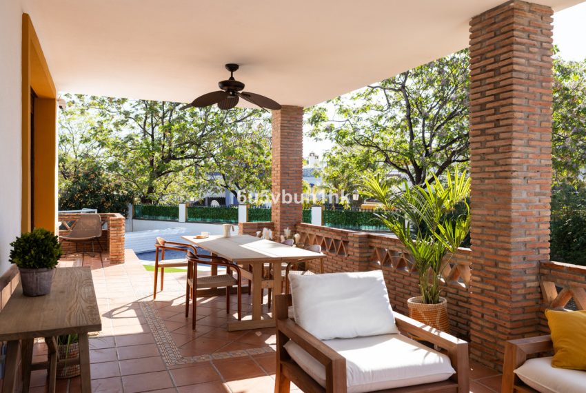 R4696213-Villa-For-Sale-San-Pedro-de-Alcantara-Detached-4-Beds-490-Built-8