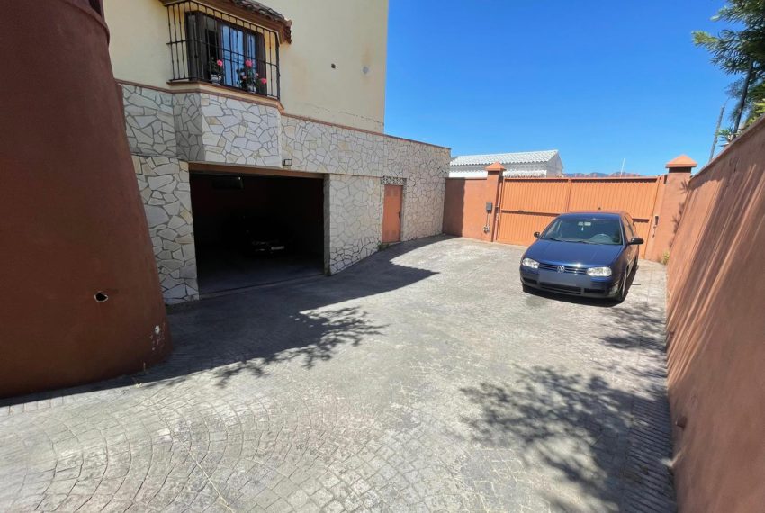 R4711024-Villa-For-Sale-San-Pedro-de-Alcantara-Detached-6-Beds-640-Built-18