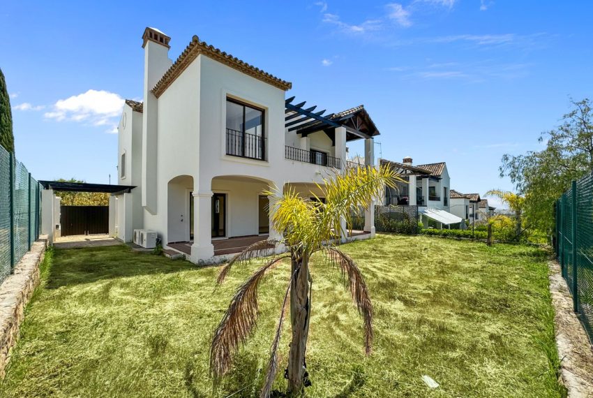 R4712785-Villa-For-Sale-Estepona-Detached-3-Beds-171-Built