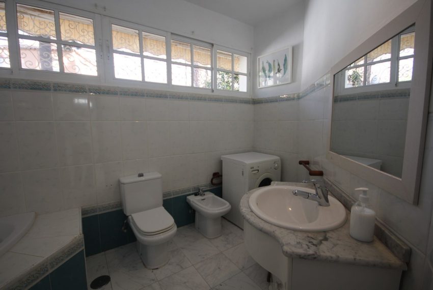 R4715359-Villa-For-Sale-El-Rosario-Detached-3-Beds-146-Built-12