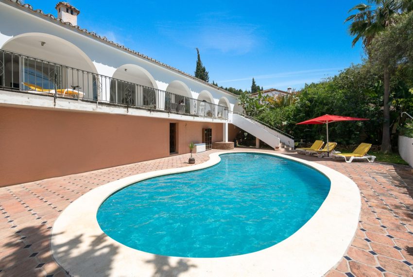 R4719523-Villa-For-Sale-Marbella-Detached-5-Beds-340-Built