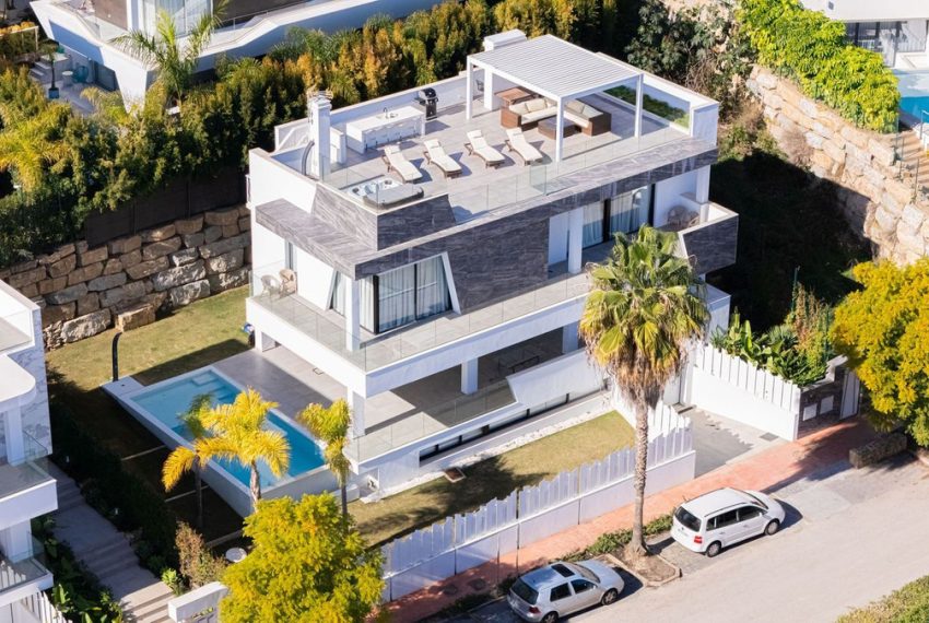 R4724944-Villa-For-Sale-Marbella-Detached-4-Beds-499-Built