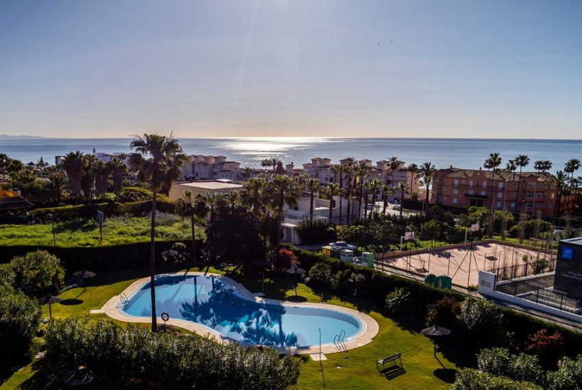 R4725445-Apartment-For-Sale-Estepona-Penthouse-3-Beds-96-Built