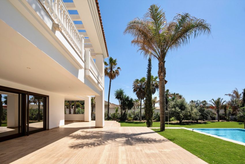 R4733866-Villa-For-Sale-Estepona-Detached-6-Beds-761-Built-11