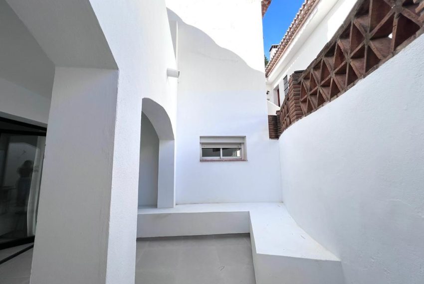 R4747765-Apartment-For-Sale-Nueva-Andalucia-Middle-Floor-3-Beds-140-Built-12