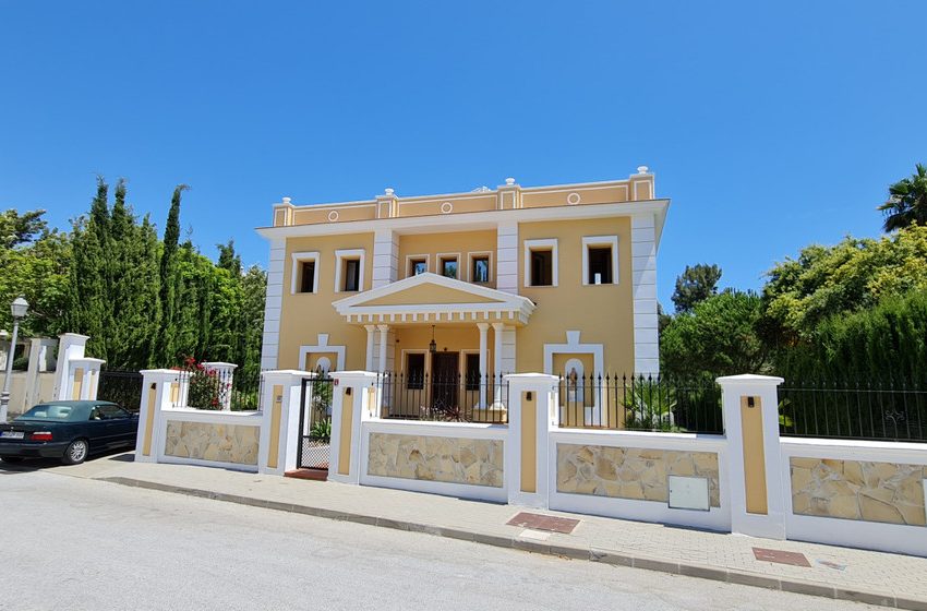 R4765366-Villa-For-Sale-Las-Chapas-Detached-4-Beds-475-Built-18