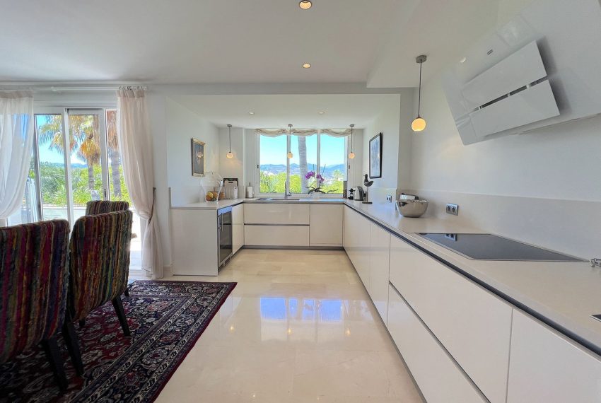 R4782904-Apartment-For-Sale-Puerto-Banus-Penthouse-Duplex-3-Beds-369-Built-6