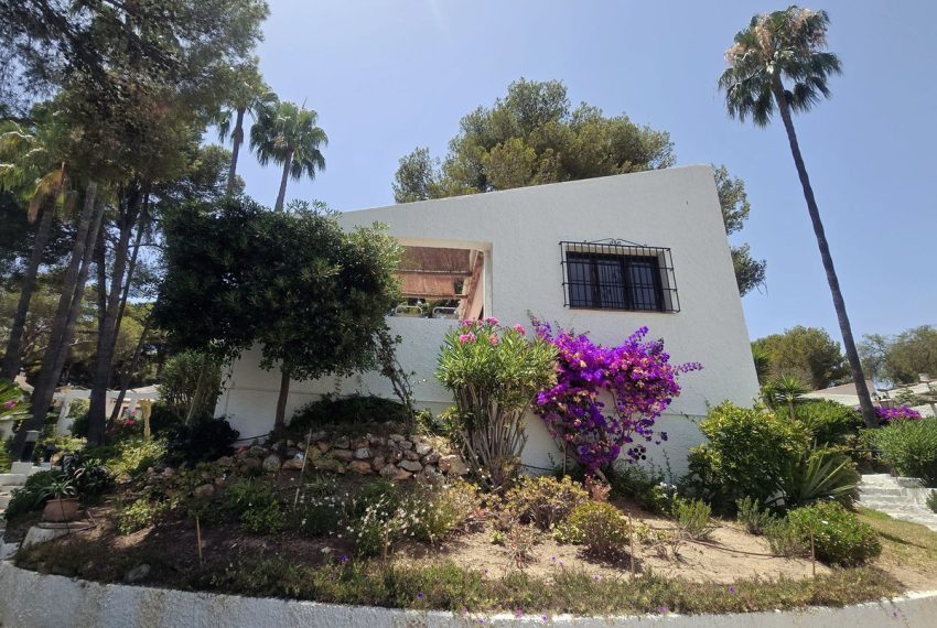 R4786126-Villa-For-Sale-Calahonda-Detached-2-Beds-72-Built