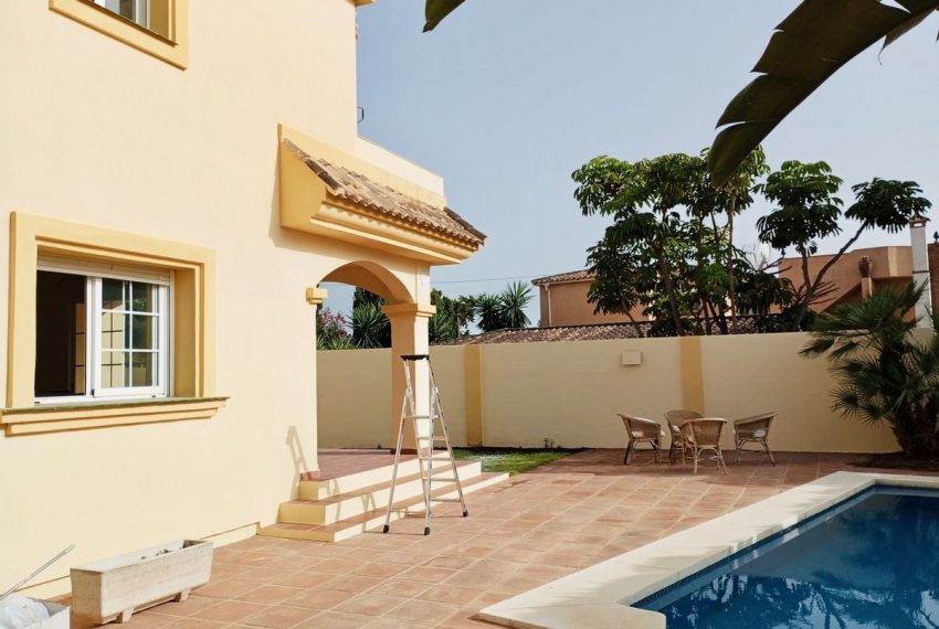 R4787482-Villa-For-Sale-Nueva-Andalucia-Detached-5-Beds-360-Built-7