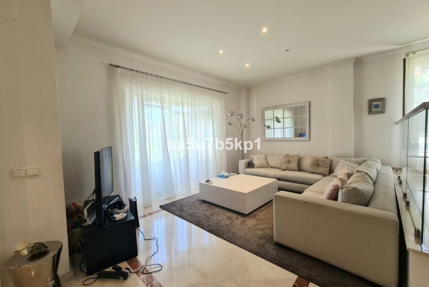 R4790452-Townhouse-For-Sale-Marbella-Semi-Detached-5-Beds-234-Built-2