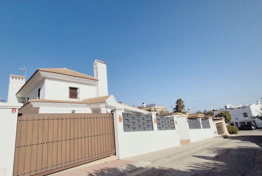 R4801684-Villa-For-Sale-San-Pedro-de-Alcantara-Detached-5-Beds-280-Built-4