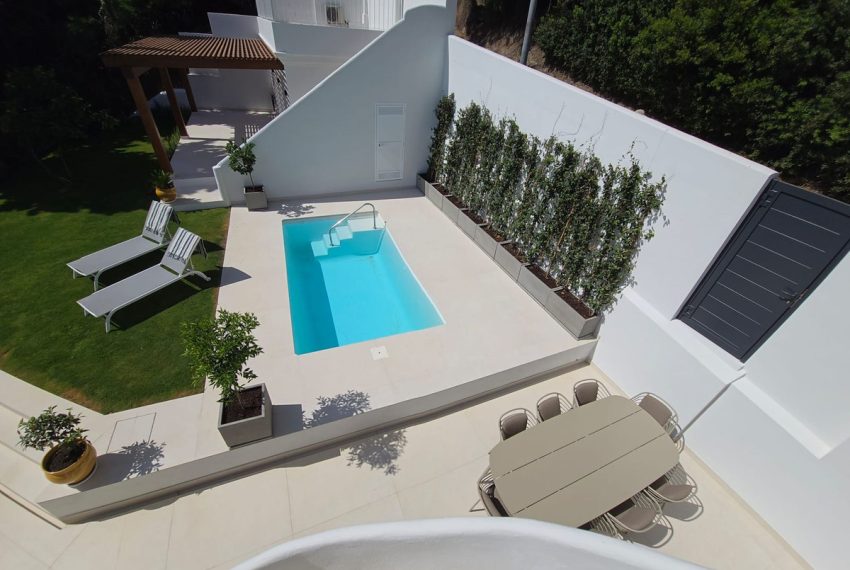 R4807255-Villa-For-Sale-Marbella-Detached-3-Beds-200-Built