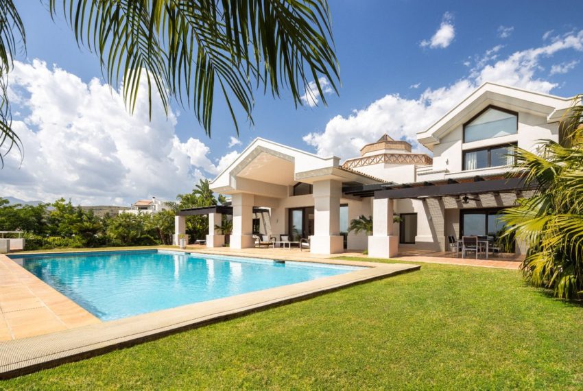 R4815547-Villa-For-Sale-Benahavis-Detached-6-Beds-726-Built-1