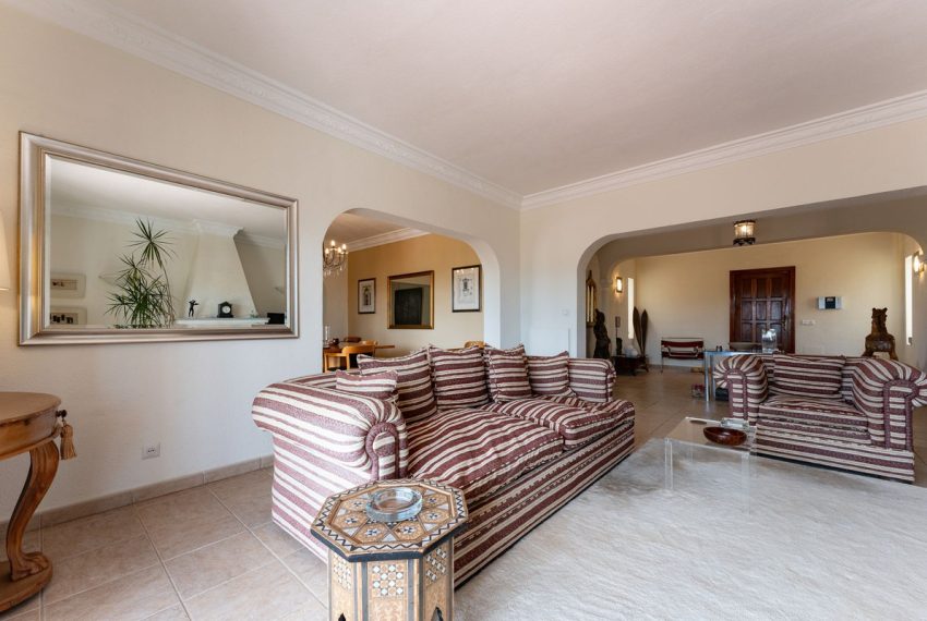 R4815658-Villa-For-Sale-Elviria-Detached-3-Beds-199-Built-11